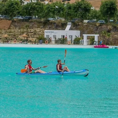 Al-303 - - Alcazaba Lagoon * إِستيبونا